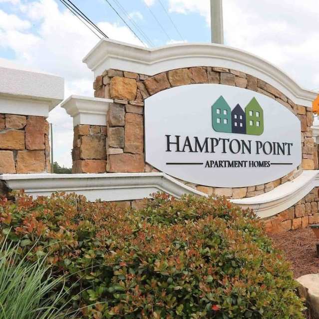 Hampton Point - Welcome Sign